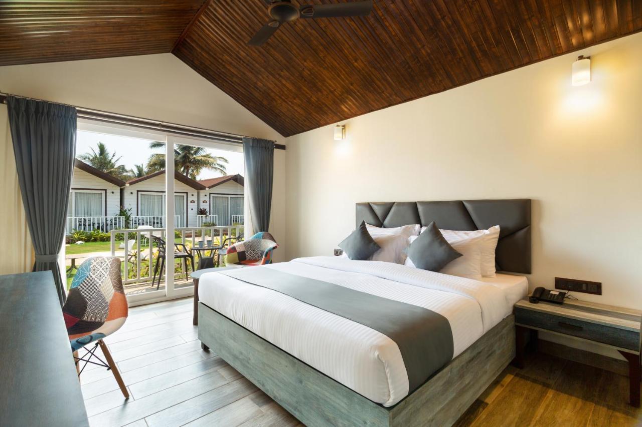 Stone Wood Beach Resort, 瓦加托 外观 照片