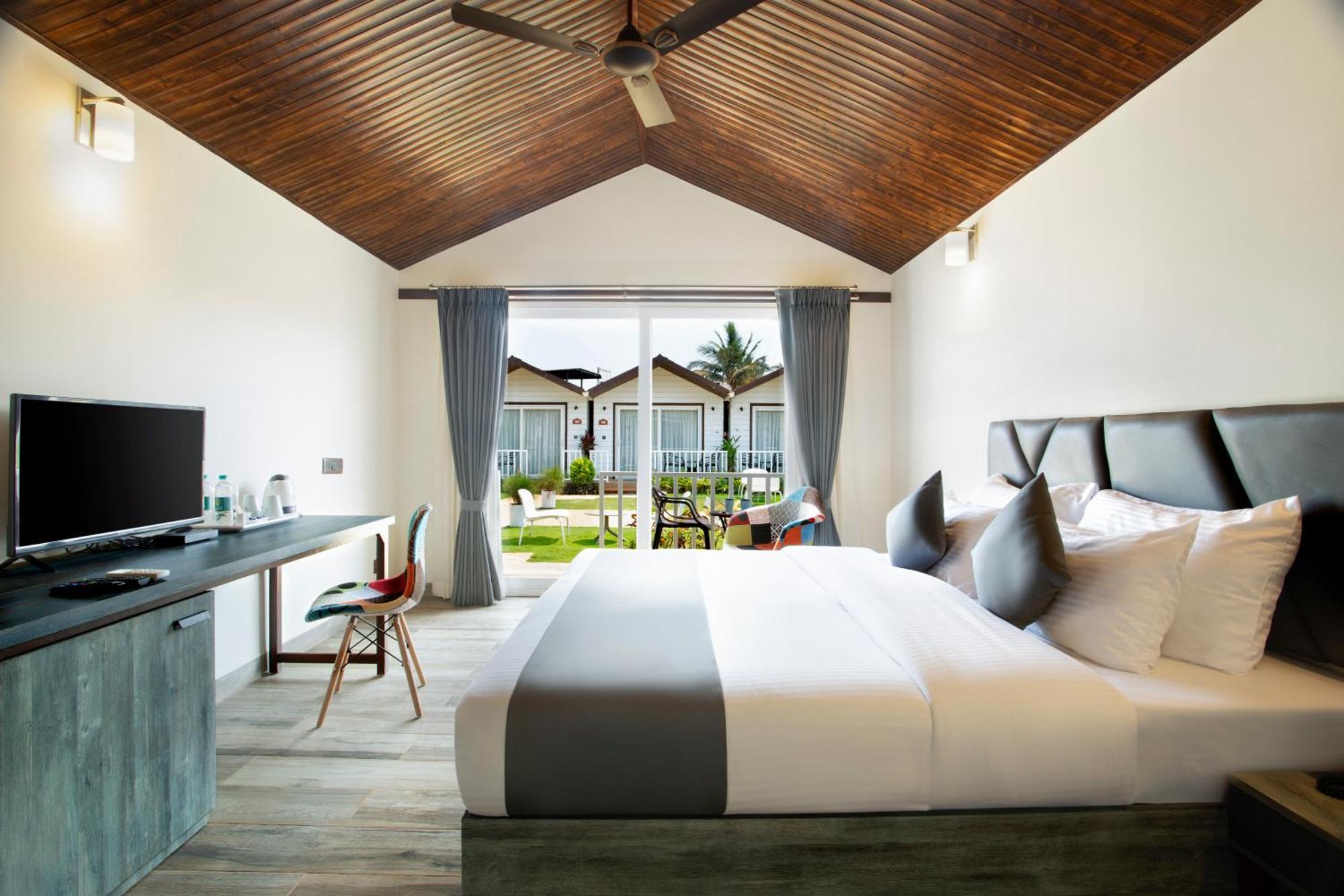 Stone Wood Beach Resort, 瓦加托 外观 照片